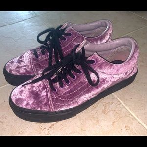 Vans Womens Size 9 velvet purple shoes
